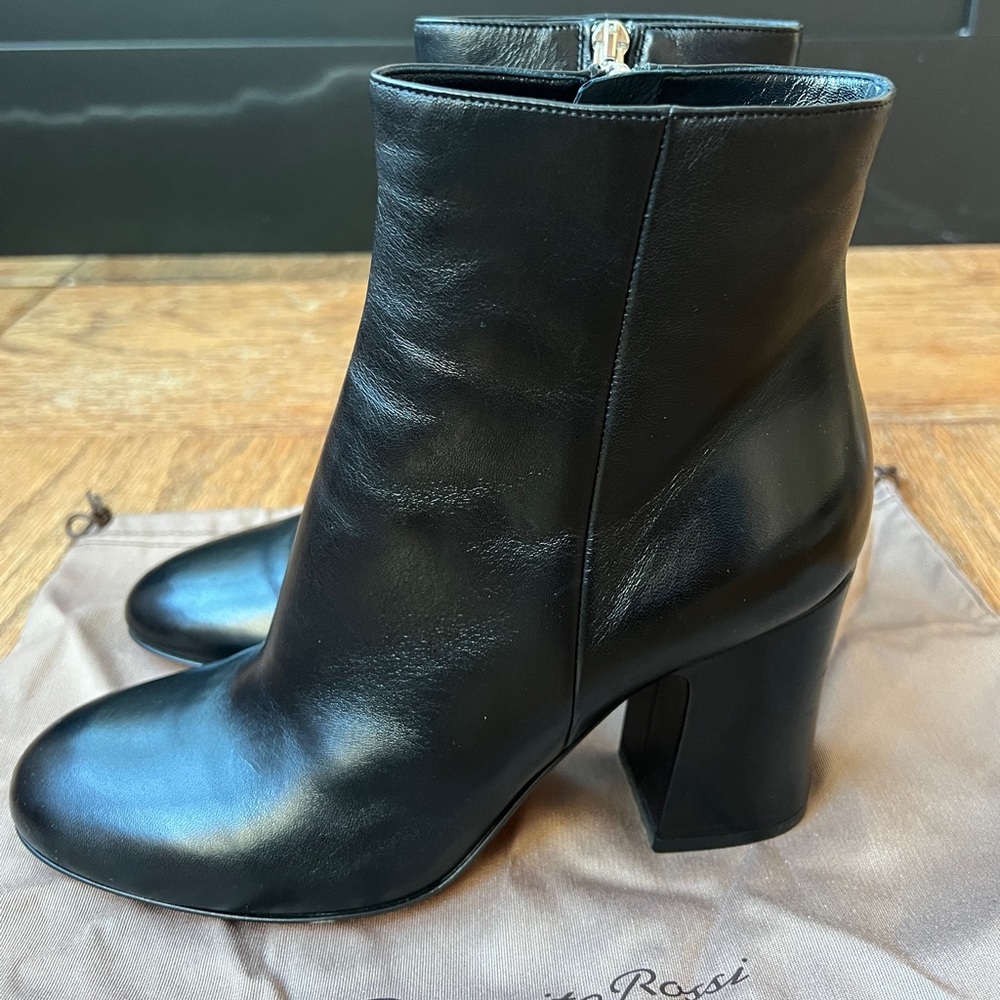 GIANVITO ROSSI - Picture 7 of 10